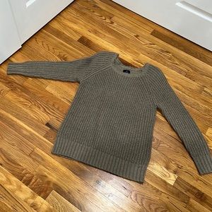 American eagle oversized sweater